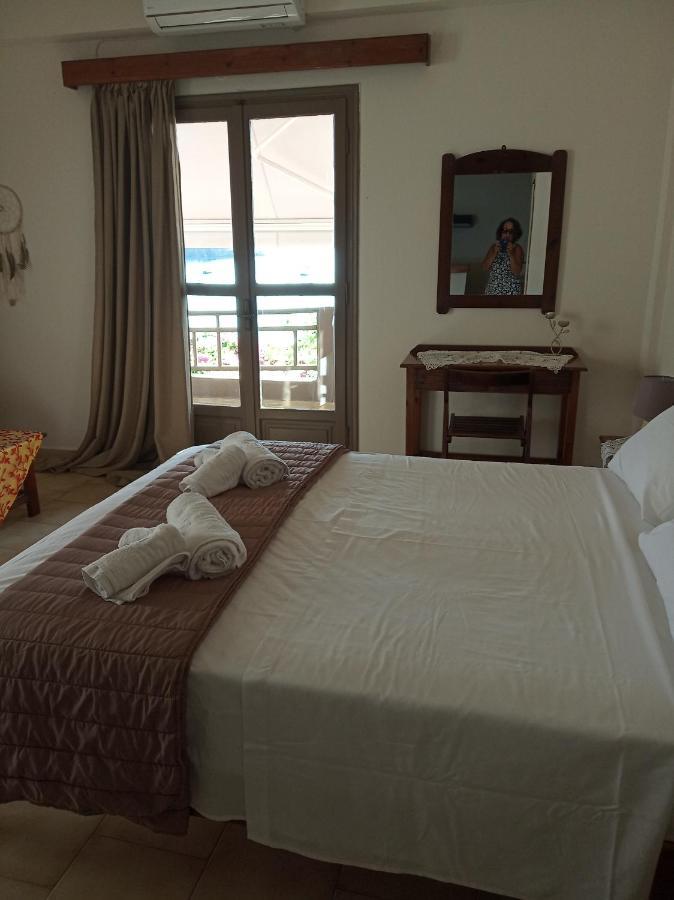 Buganvilla Sea View Apts Agia Pelagia  Exterior photo